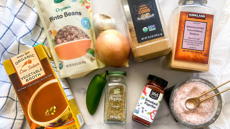slow cooker pinto beans ingredients