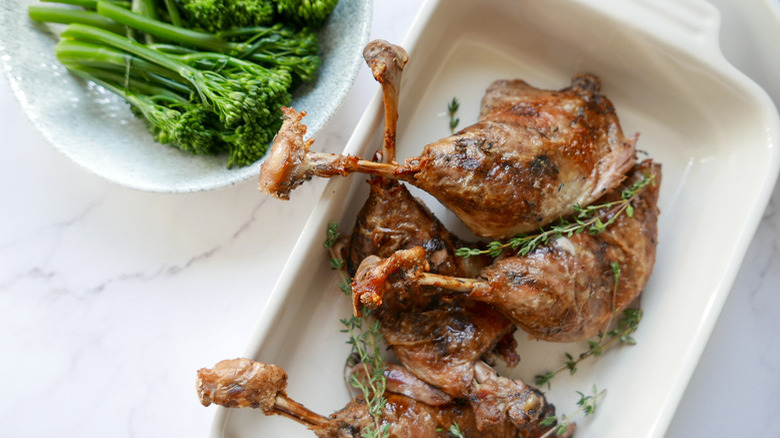 Duck legs with thyme