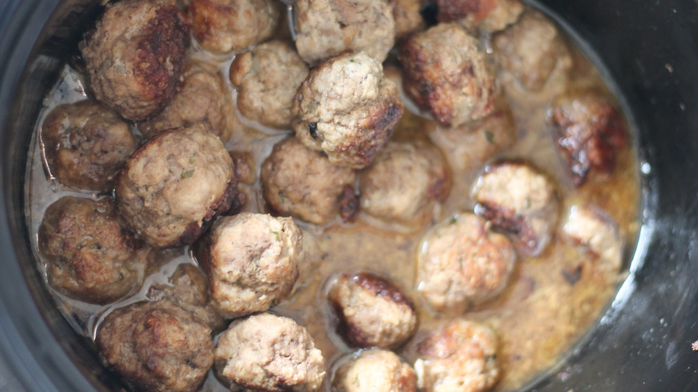 cooking slow cooker Swedish meatballs