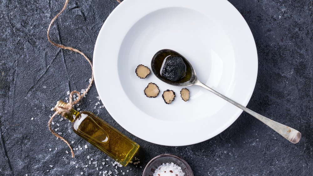 truffle oil isn't made of truffles