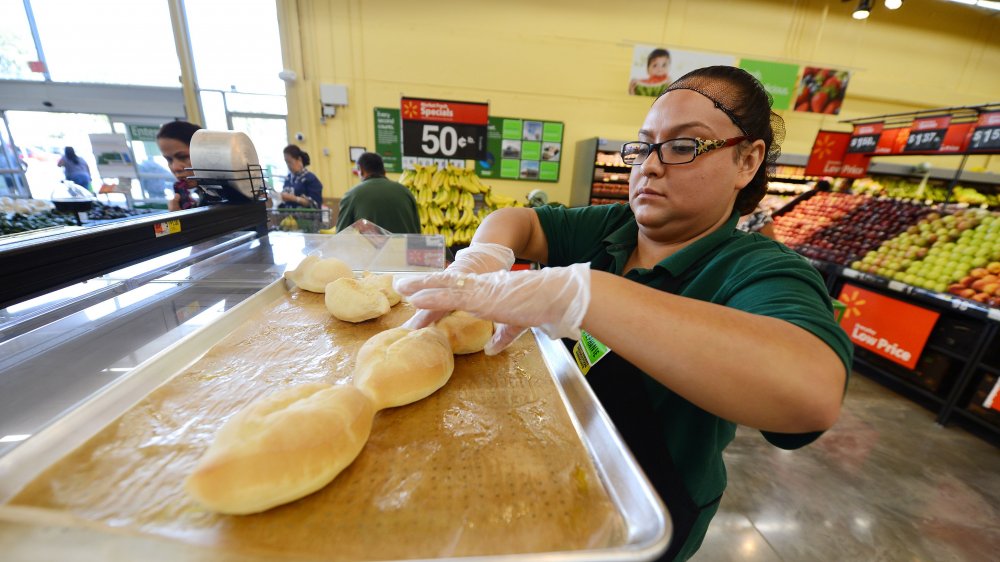 smell of fresh bread creates a "welcoming" environment