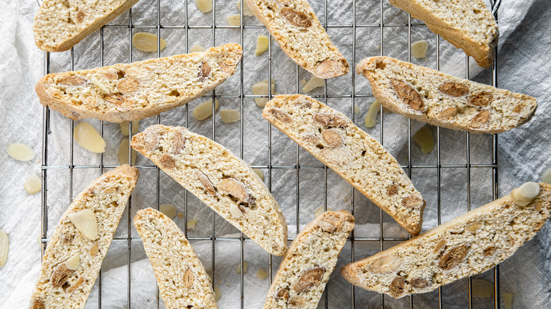 biscotti on cooling rack