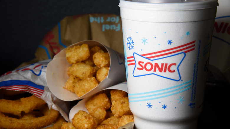 Sonic drink and tater tots on a tray