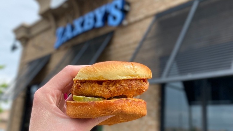Zaxby's sign with chicken logo