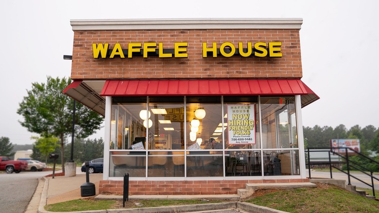 Waffle House building