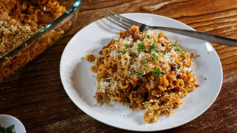 plate of anelletti al forno