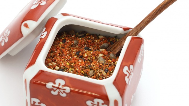 shichimi togarashi in red jar