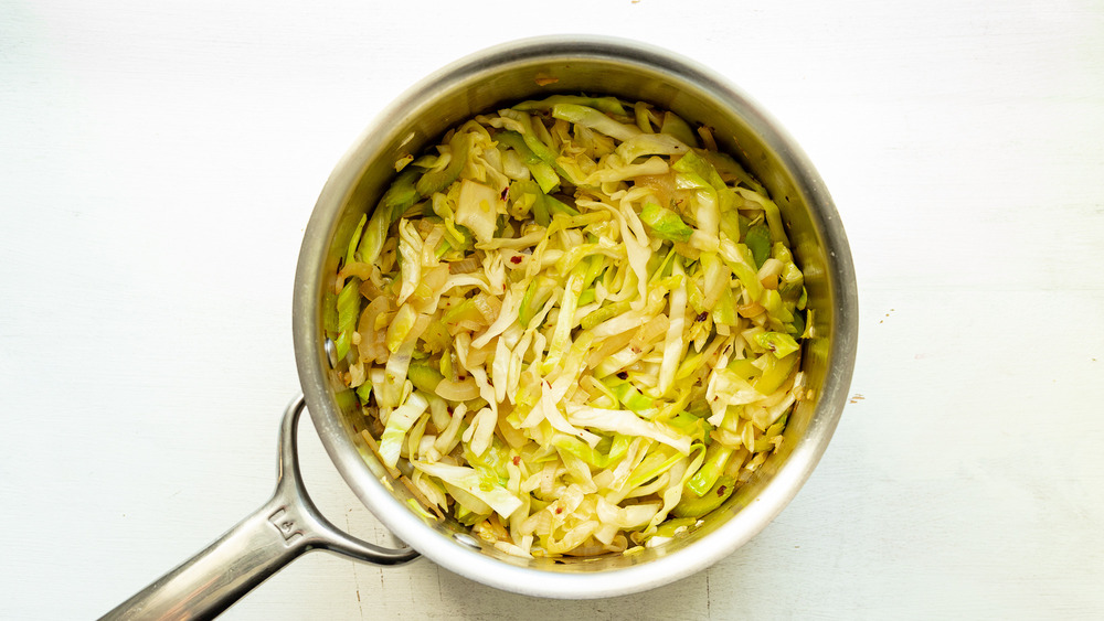 spicy cabbage soup cooking