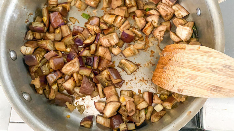 cooked vegetables in pan