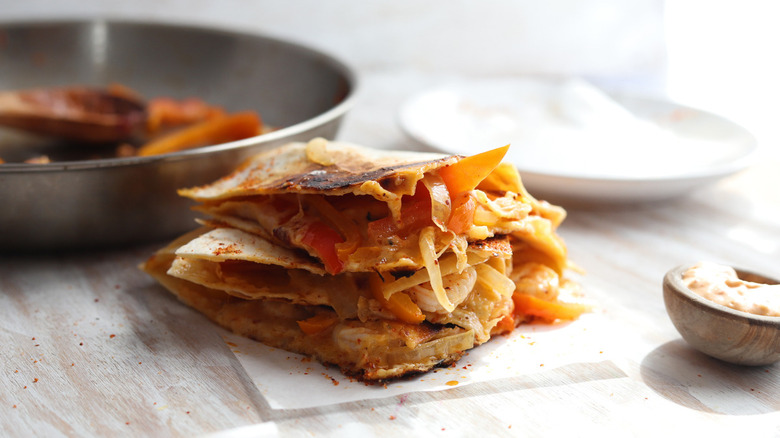 quesadilla with bell peppers