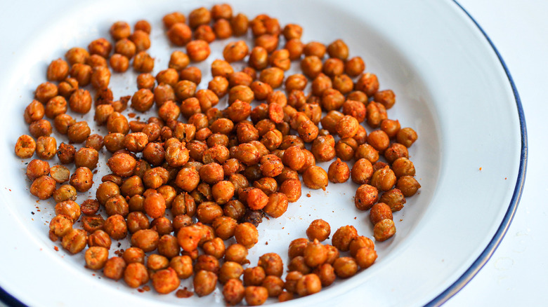 Roasted garbanzo beans