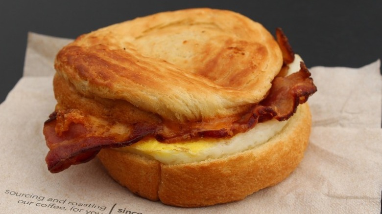 breakfast sandwich starbucks