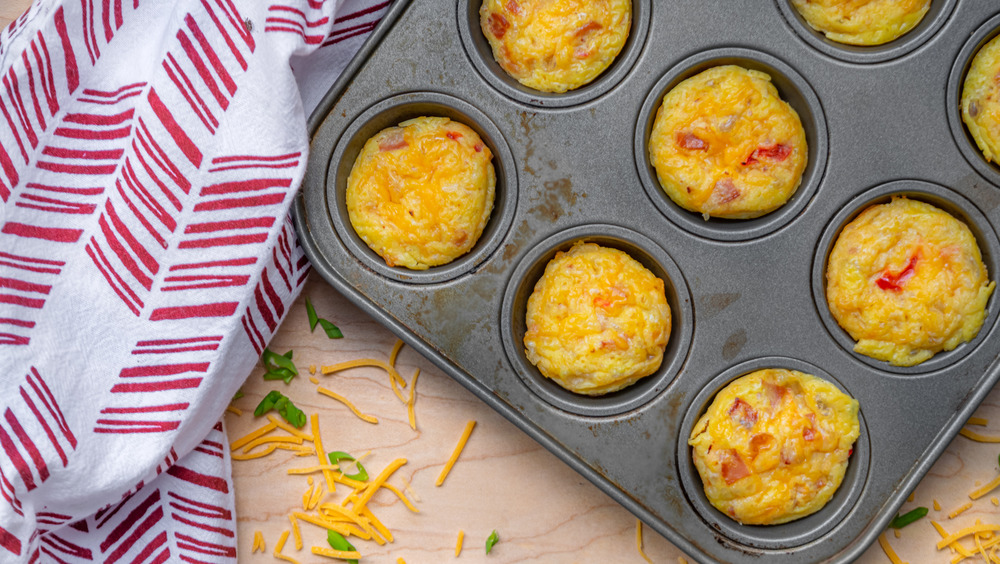mini muffin pan for egg bites 