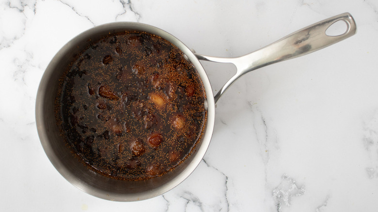 fig jam in saucepan