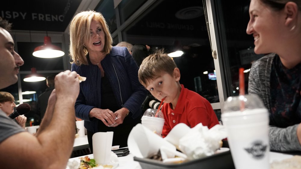 Family eating at Steak 'n Shake