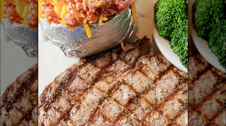 Logan's Roadhouse Mesquite-Grilled Pork Chops