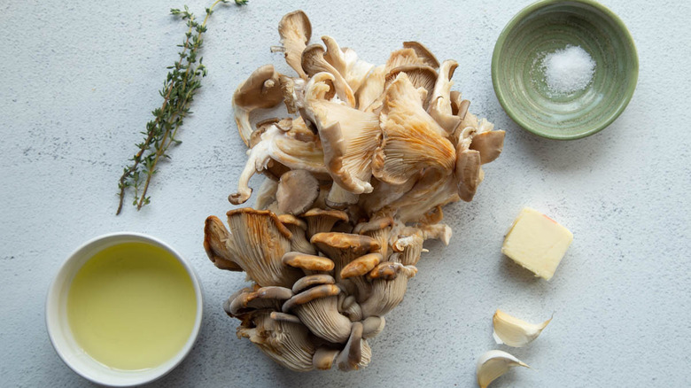 ingredients for sauteed oyster mushrooms 