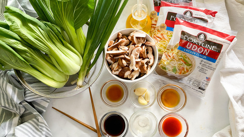 stir-fried udon noodles ingredients 