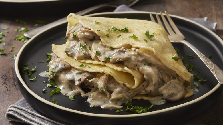 creamy mushroom crepe omlette