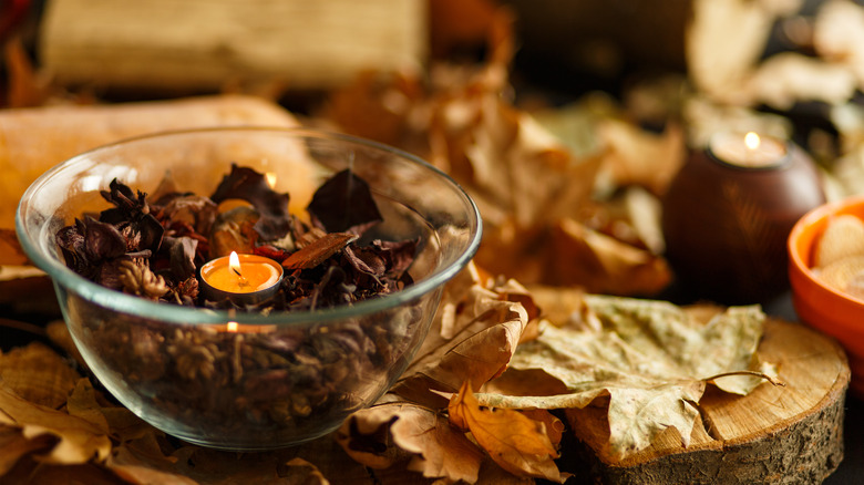 Bowl of fall potpourri