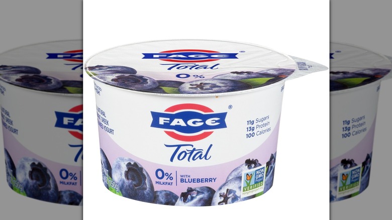 fage blueberry yogurt split cup