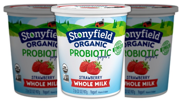 stonyfield strawberry yogurt