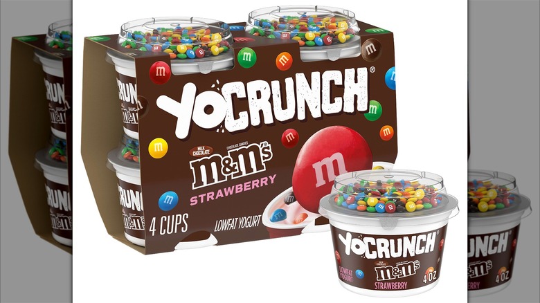 yocrunch box with yocrunch cup