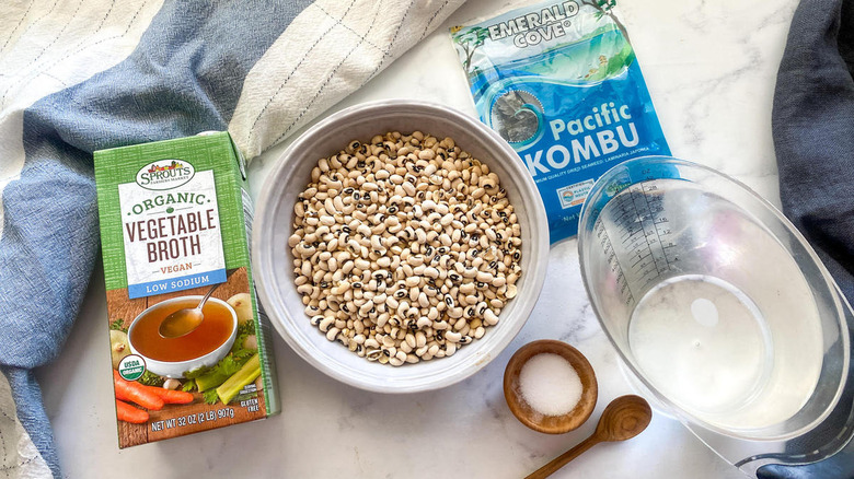 ingredients stovetop black-eyed peas