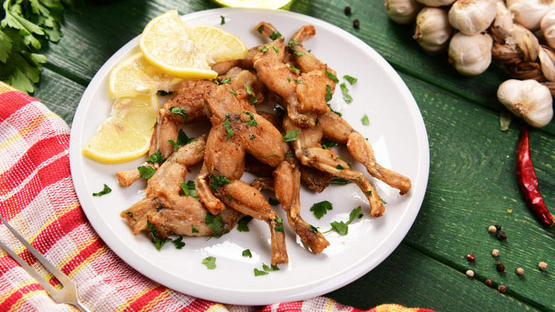 frog legs fried