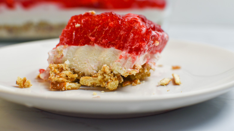 strawberry pretzel salad on plate 