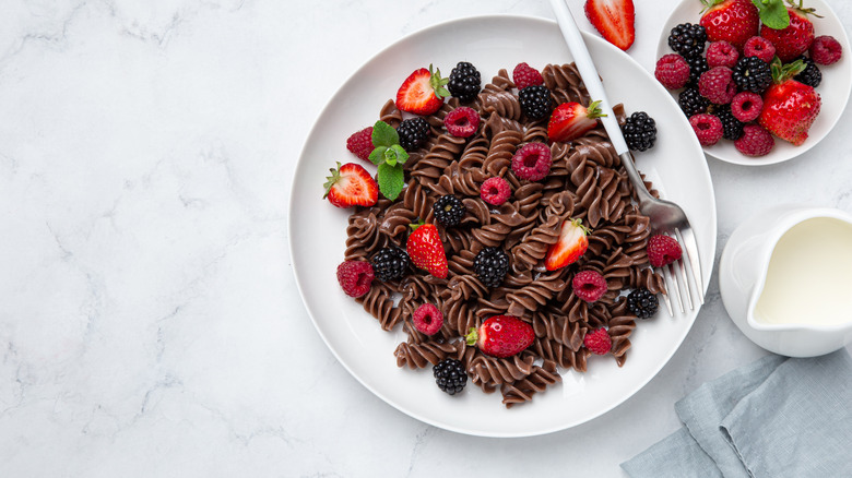 dark fusilli with mixed berries