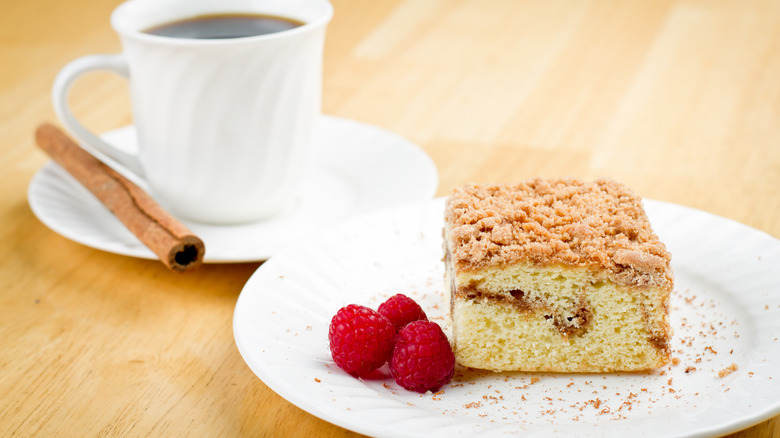 American coffee cake and coffee