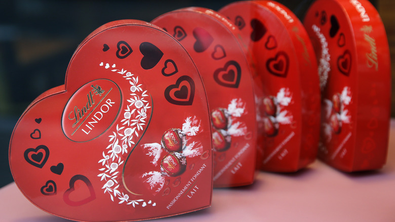 Heart-shaped chocolate boxes