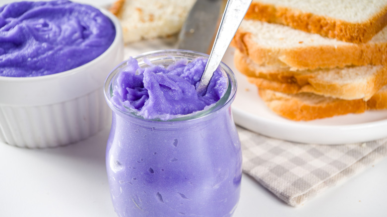 Ube halaya and bread slices