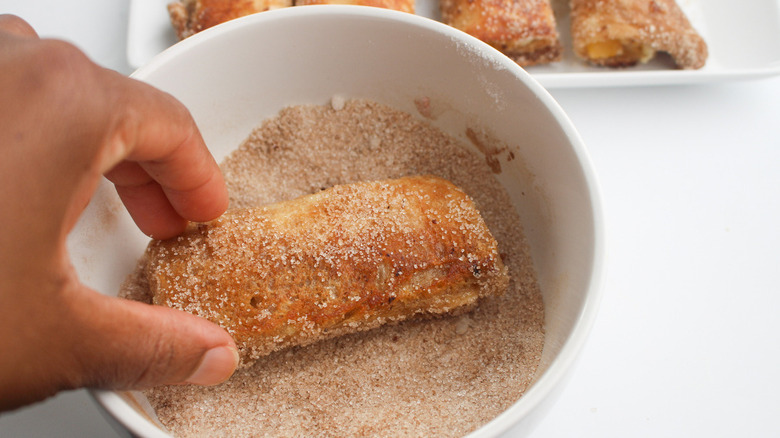 french toast rolls in sugar