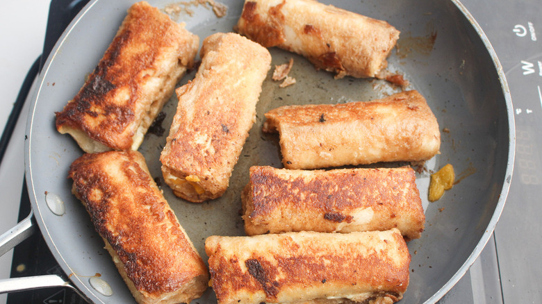 stuffed french toast rolls