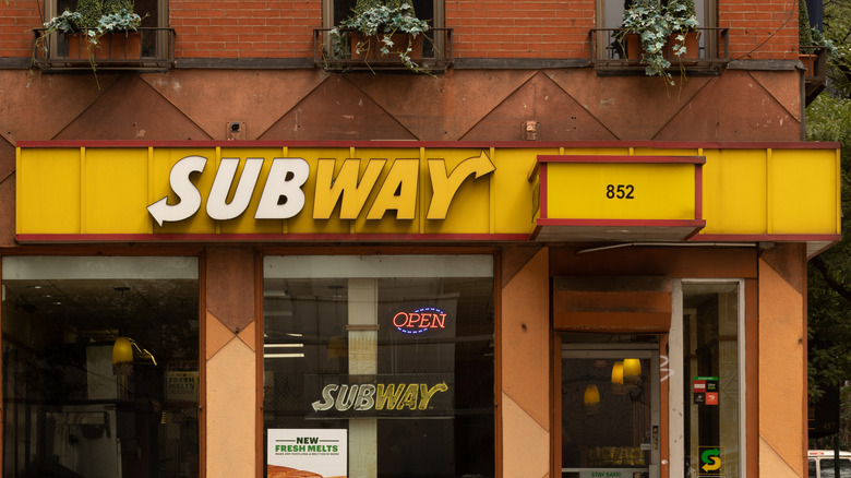 subway restaurant storefront