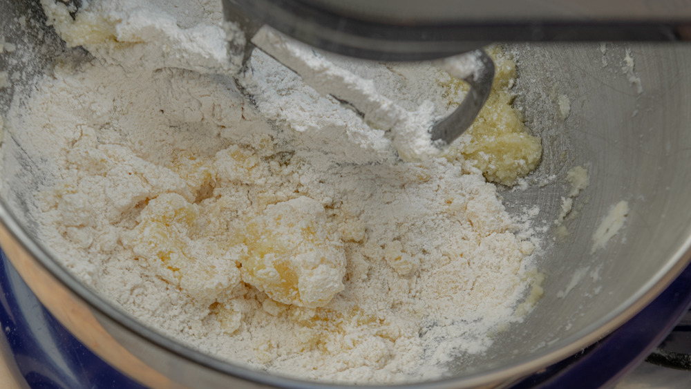 dry ingredients for sugar cookies