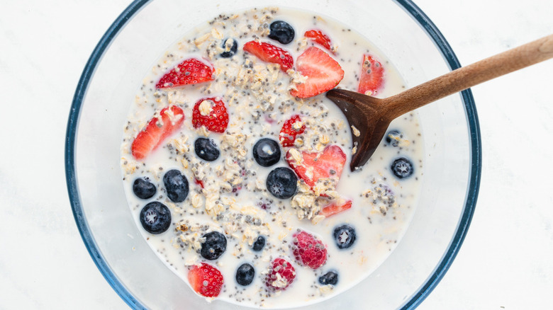 oatmeal mixture with berries