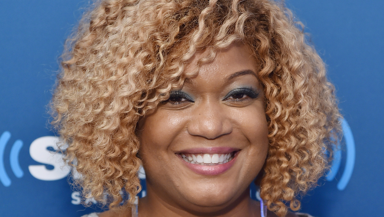 Food Network Star Sunny Anderson Calls Out Online Bullies