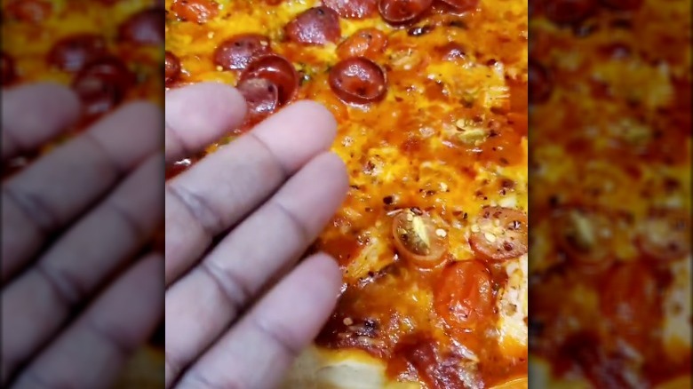 Sunny Anderson's pizza and hand