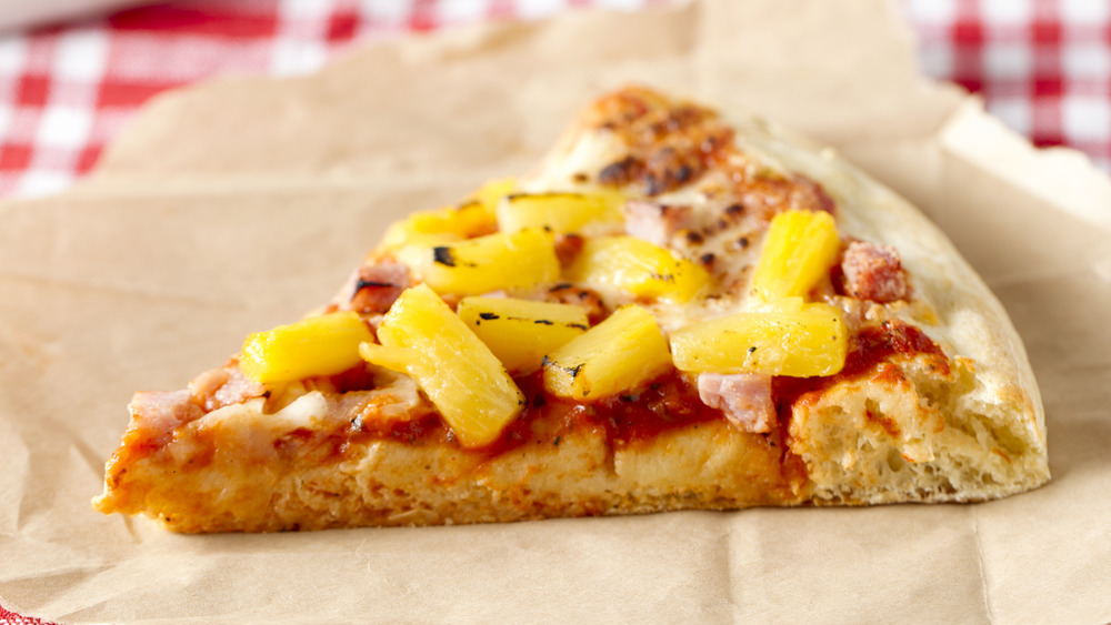 Is Pineapple On Pizza Delicious Or Disastrous Find Out Now Fruit Faves