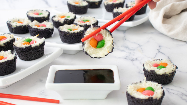 sushi cookies with chocolate syrup