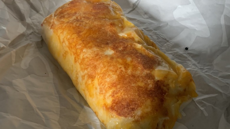 Taco Bell Grilled Cheese Burrito What To Know Before Ordering 7445