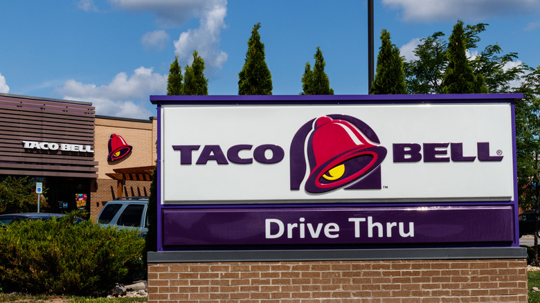 Taco Bell drive-thru