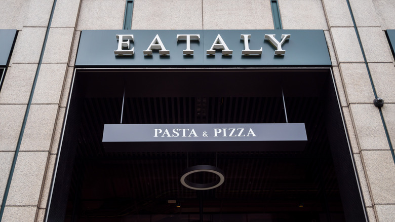 Eataly pizza and pasta sign