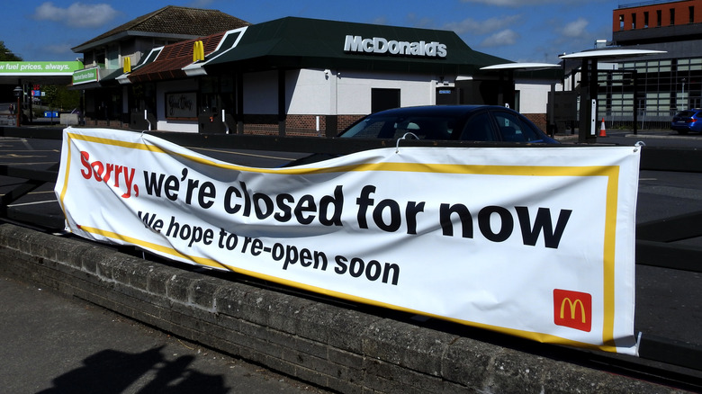 McDonald's with closed sign