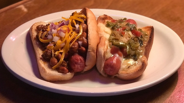 chili cheese dog