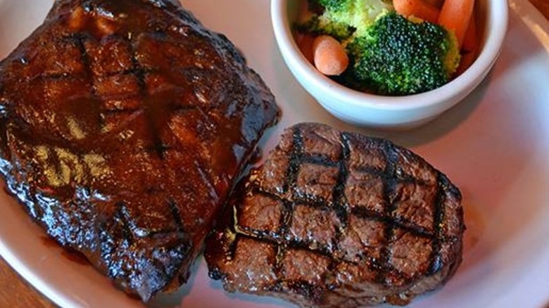 Texas Roadhouse steak combo with vegetables