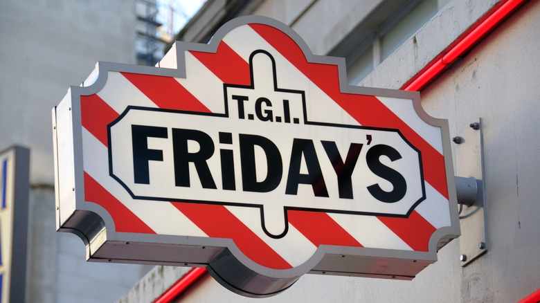 TGI Fridays signage